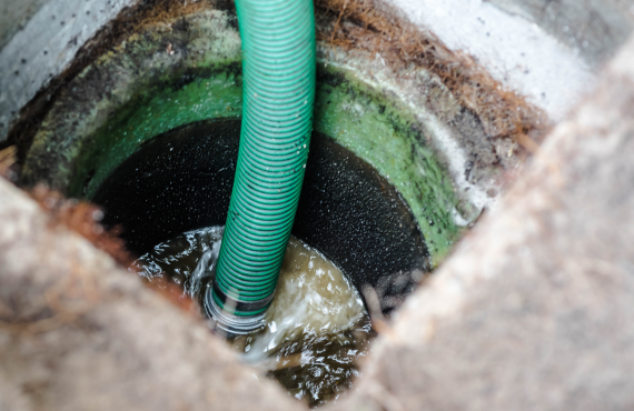 Why Banquets, Auditoriums, House Complexes, and Theatres Need Septic Tank Cleaner